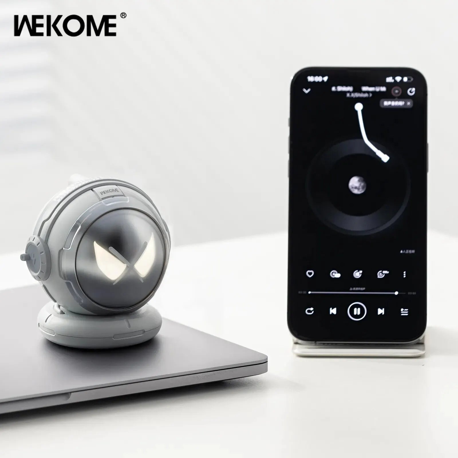 Mini Wireless Robot Speakers